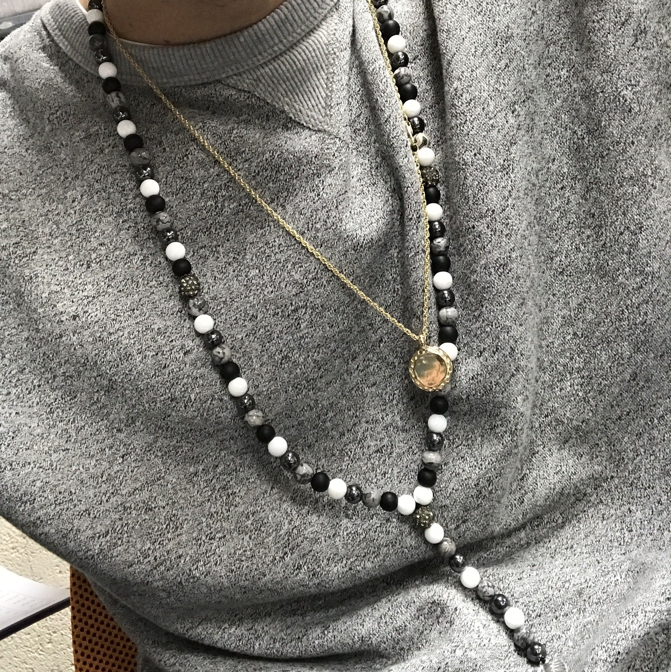 bG9jYWw6Ly9tZWRpYS85SC84Qy82MFIzMEMxRzZNUks4QzlILzVlMGUzODViLmpwZWc-1.jpg Angel Wing / Grey Agate - Gemstone Necklace - Image 3