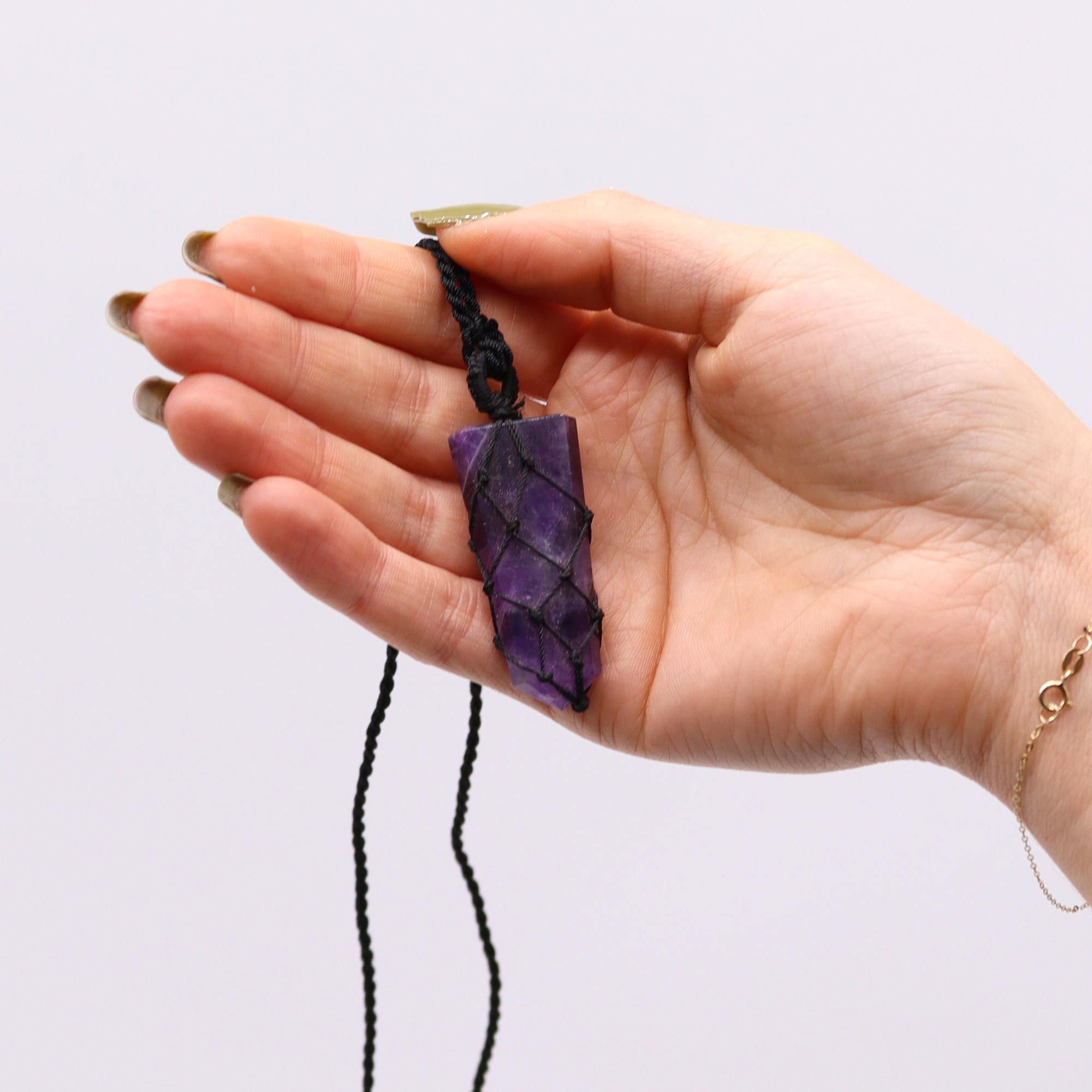 bG9jYWw6Ly9tZWRpYS85Sy9HRS82MFIzMEMxRzZXUjNHRTlLLzExMmU1MTQ1LmpwZWc.jpg Laced Gemstone Flat Point Pendant - Amethyst - Image 3