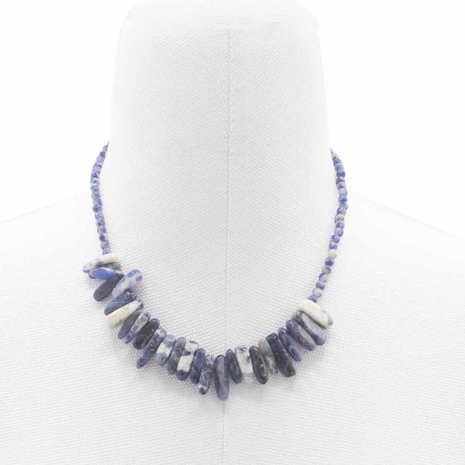 bG9jYWw6Ly9tZWRpYS8xSi8yRS82MFIzMEMxRzZXUjMyRTFKLzdhY2NjNTM4LmpwZWc.jpg Longstone Gem Necklace - Sodalite - Image 4