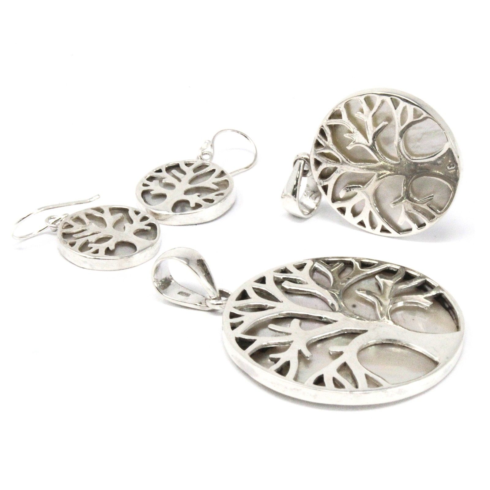 bG9jYWw6Ly9tZWRpYS9TSC9FQy82MFIzMEMxRzZNUzNFQ1NIL2ZkODkzNDVlLmpwZWc.jpg Tree of Life Silver Earrings 15mm - Mother of Pearl - Image 4